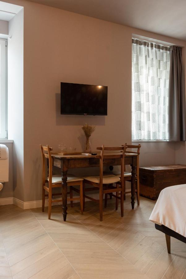 Casa Room Apartments Machiavelli 13 Trieste Esterno foto